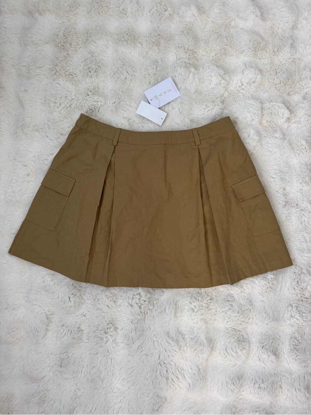 WAYF Khaki Pleated Mini Skirt (Size XL) - Picture 2 of 7